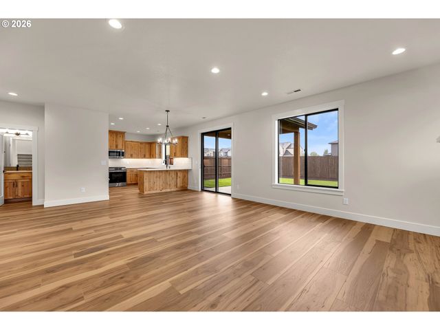 916 Se 35TH St, Battle Ground, WA 98604