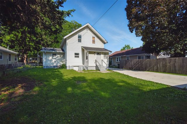 3421 Amherst Street, Des Moines, IA 50313