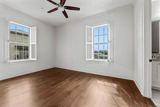 8201 Village Plaza Ct, Baton Rouge, LA 70810