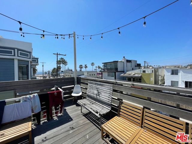 32 N Venice Boulevard, Venice (los Angeles), CA 90291