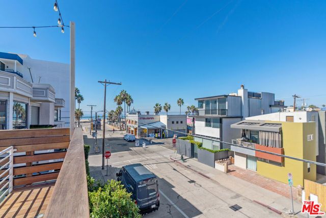 32 N Venice Boulevard, Venice (los Angeles), CA 90291