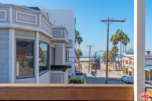 32 N Venice Boulevard, Venice (los Angeles), CA 90291
