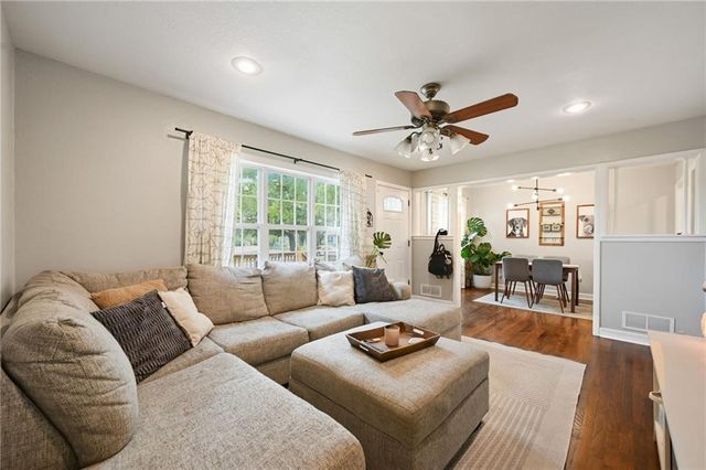 9908 E 81st Street, Raytown, MO 64138