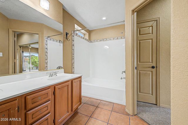 10247 N 12TH Place 2, Phoenix, AZ 85020