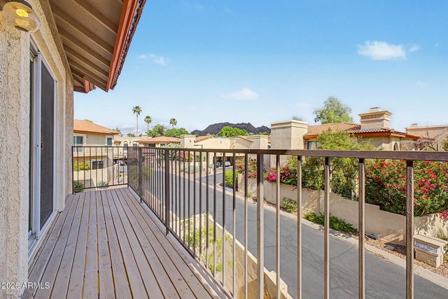 10247 N 12TH Place 2, Phoenix, AZ 85020