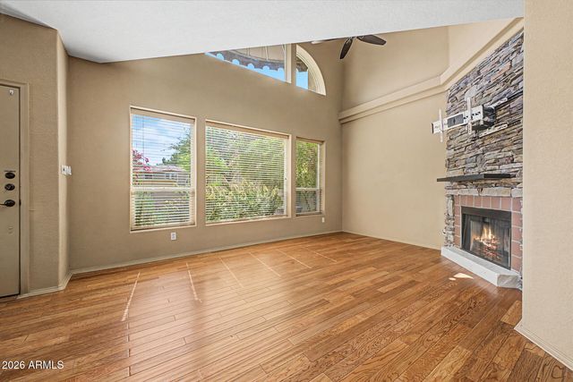 10247 N 12TH Place 2, Phoenix, AZ 85020