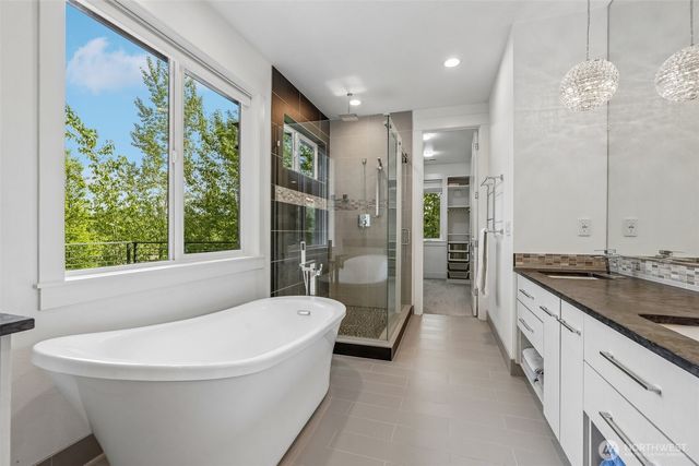 9500 NE 111th Street, Vancouver, WA 98662