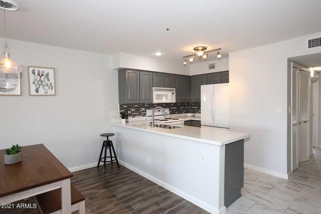 10080 E Mountainview Lake Drive 330, Scottsdale, AZ 85258