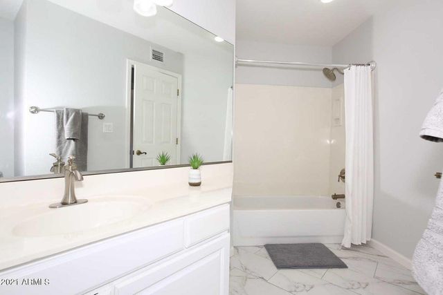 10080 E Mountainview Lake Drive 330, Scottsdale, AZ 85258