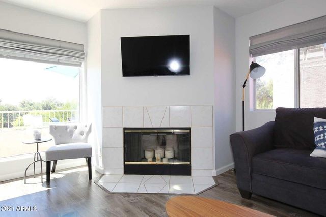 10080 E Mountainview Lake Drive 330, Scottsdale, AZ 85258