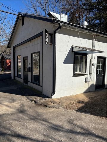 157 Main Street, Eureka Springs, AR 72632