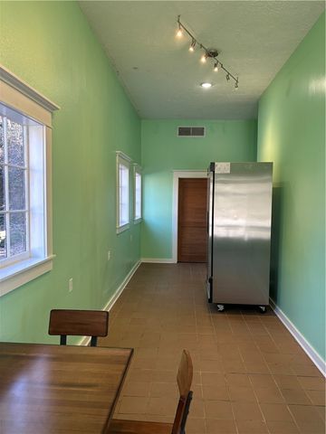 157 Main Street, Eureka Springs, AR 72632