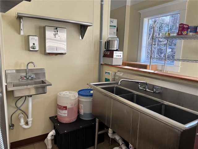 157 Main Street, Eureka Springs, AR 72632