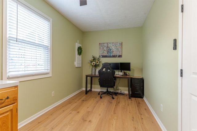 4122 Frame Road, Newburgh, IN 47630