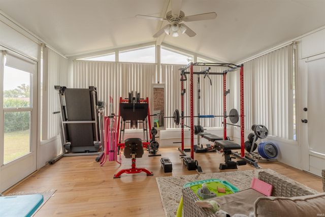 4122 Frame Road, Newburgh, IN 47630