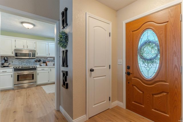 4122 Frame Road, Newburgh, IN 47630