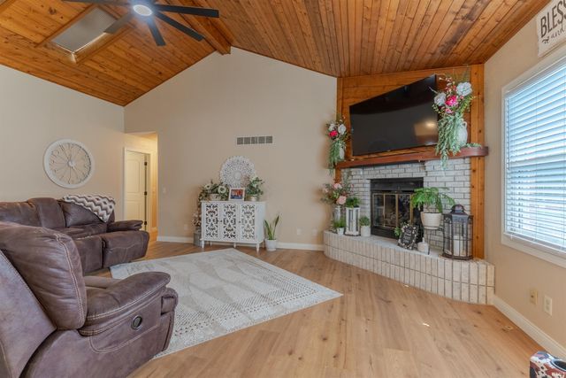 4122 Frame Road, Newburgh, IN 47630