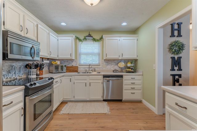 4122 Frame Road, Newburgh, IN 47630