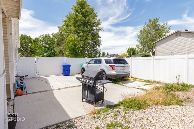 2373 S 2940 W, Syracuse, UT 84075