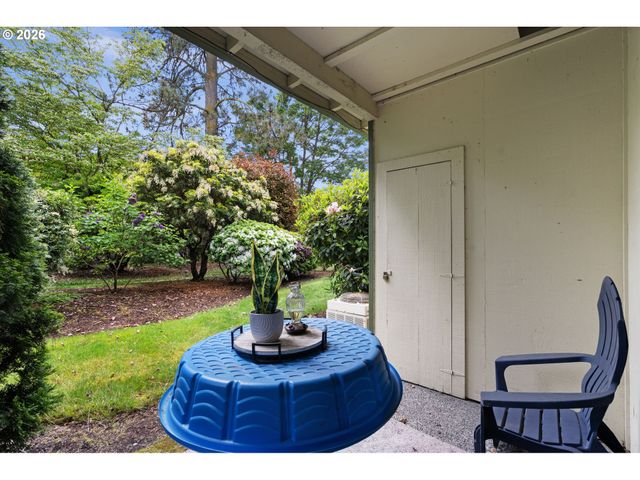 478 N HAYDEN ISLAND Dr, Portland, OR 97217