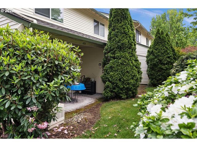 478 N HAYDEN ISLAND Dr, Portland, OR 97217