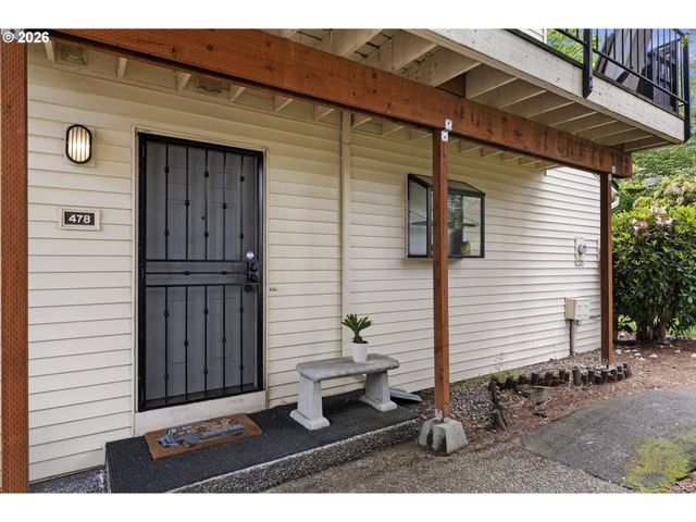 478 N HAYDEN ISLAND Dr, Portland, OR 97217