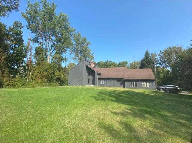 334 Gilmore Road, Clarkson, NY 14420
