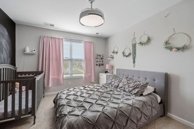 422 Manor Row, Pleasant View, TN 37146