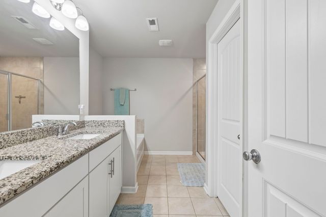 422 Manor Row, Pleasant View, TN 37146