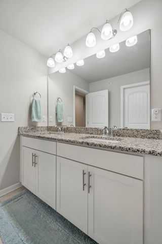 422 Manor Row, Pleasant View, TN 37146