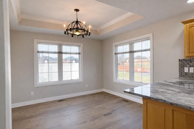 2401 S April Avenue, Springfield, MO 65807