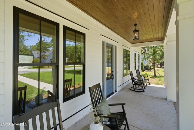 3706 Barnesmore Drive, Castle Hayne, NC 28429