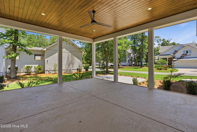 3706 Barnesmore Drive, Castle Hayne, NC 28429