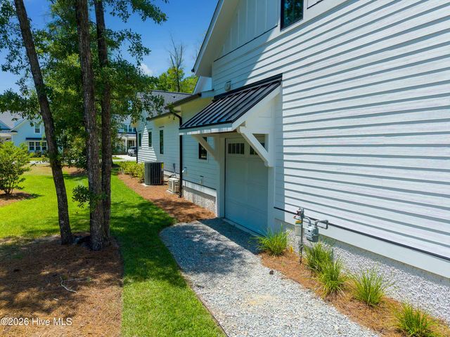 3706 Barnesmore Drive, Castle Hayne, NC 28429
