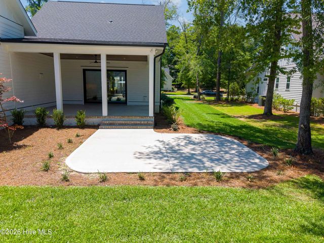 3706 Barnesmore Drive, Castle Hayne, NC 28429