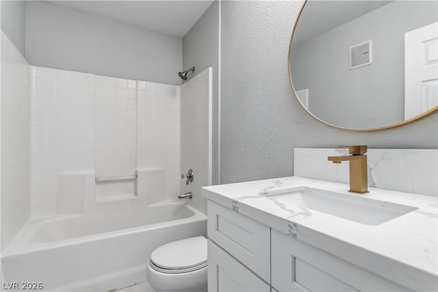 3144 Tarpon Drive 204, Las Vegas, NV 89120
