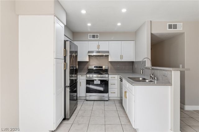 3144 Tarpon Drive 204, Las Vegas, NV 89120