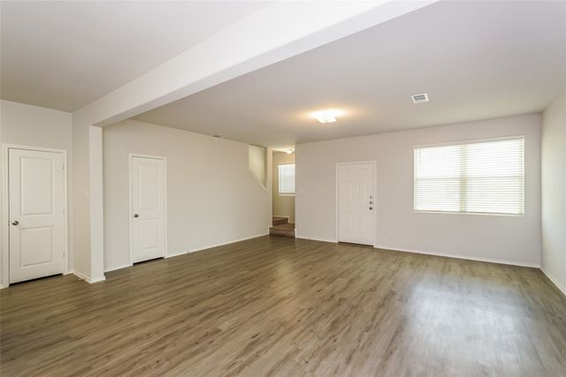 5509 Calm Waters Court, Fort Worth, TX 76119