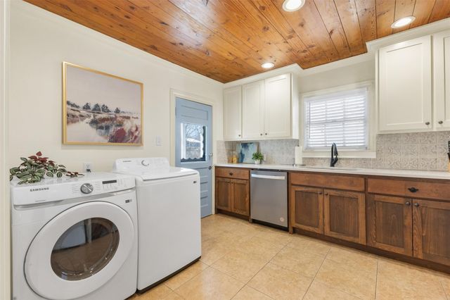 1313 Park Street, Bryan, TX 77803