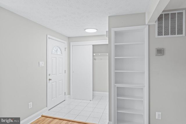 7921 TYSON OAKS CIR, Vienna, VA 22182