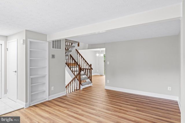 7921 TYSON OAKS CIR, Vienna, VA 22182