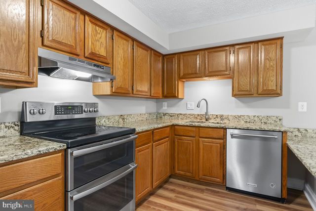 7921 TYSON OAKS CIR, Vienna, VA 22182