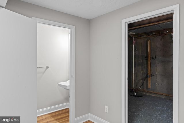 7921 TYSON OAKS CIR, Vienna, VA 22182