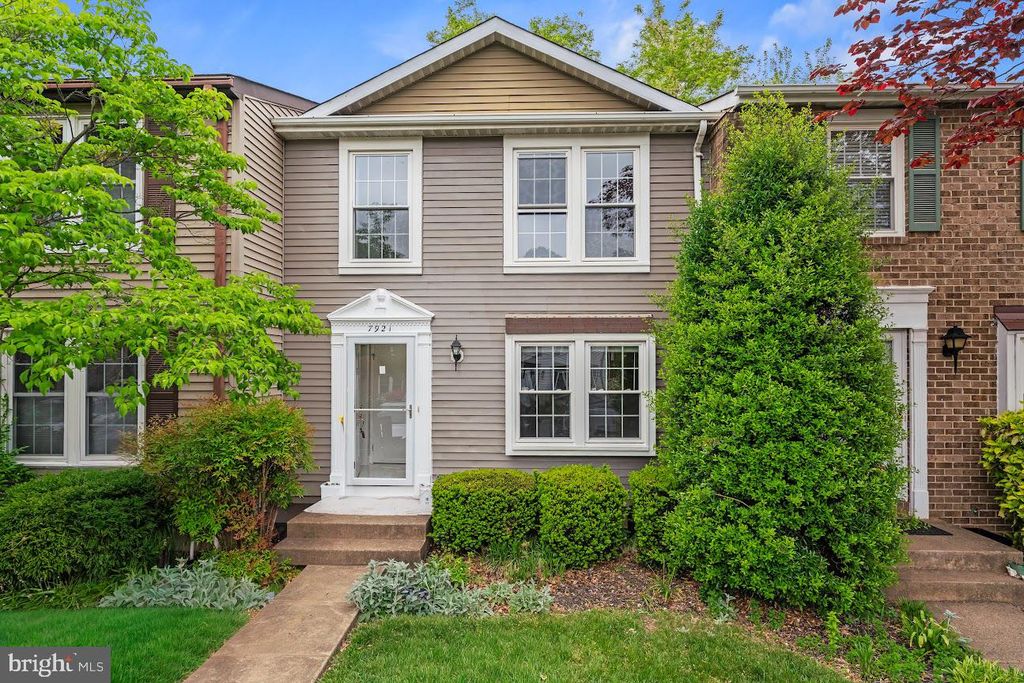 7921 TYSON OAKS CIR, Vienna, VA 22182
