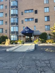 606 E Woodland Park Avenue 301, Chicago, IL 60616