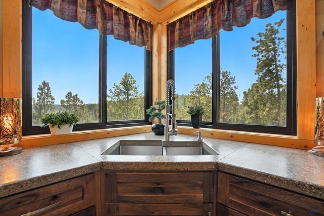 21304 WASP RD, Lead, SD 57790