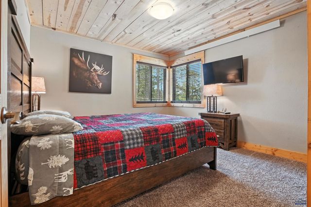 21304 WASP RD, Lead, SD 57790