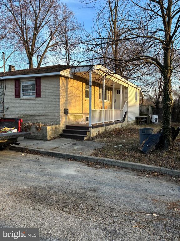 1412 GIBBONS ST, Crum Lynne, PA 19022