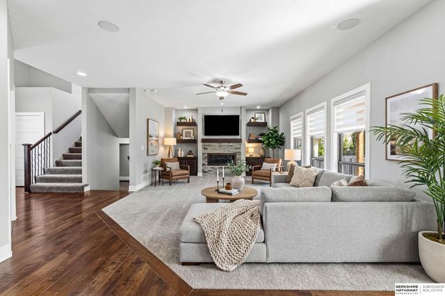 19613 Decatur Street, Elkhorn, NE 68022