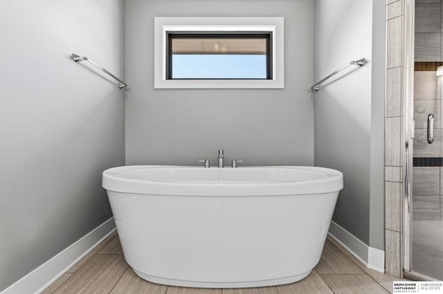 19613 Decatur Street, Elkhorn, NE 68022